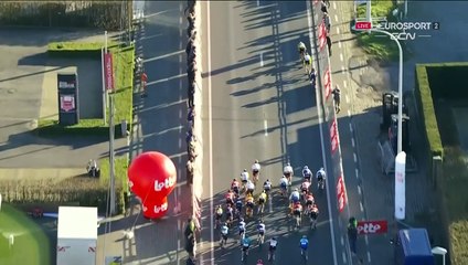 Laporte a vu la victoire de près mais Jakobsen a déboulé : L'arrivée en vidéo