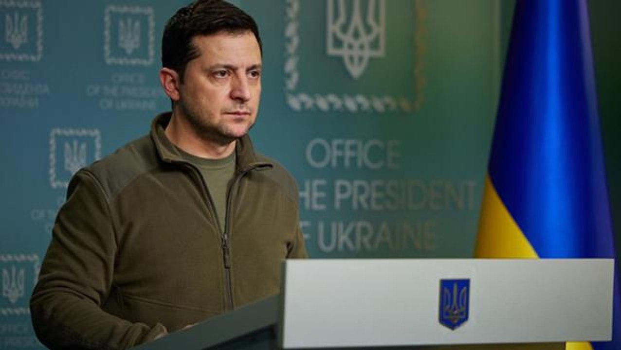 Rusya-Ukrayna arasında müzakere masasının kurulmasıyla ilgili Zelenski'den ilk yorum: Sonuç vereceğine inanmıyorum ama deneyelim