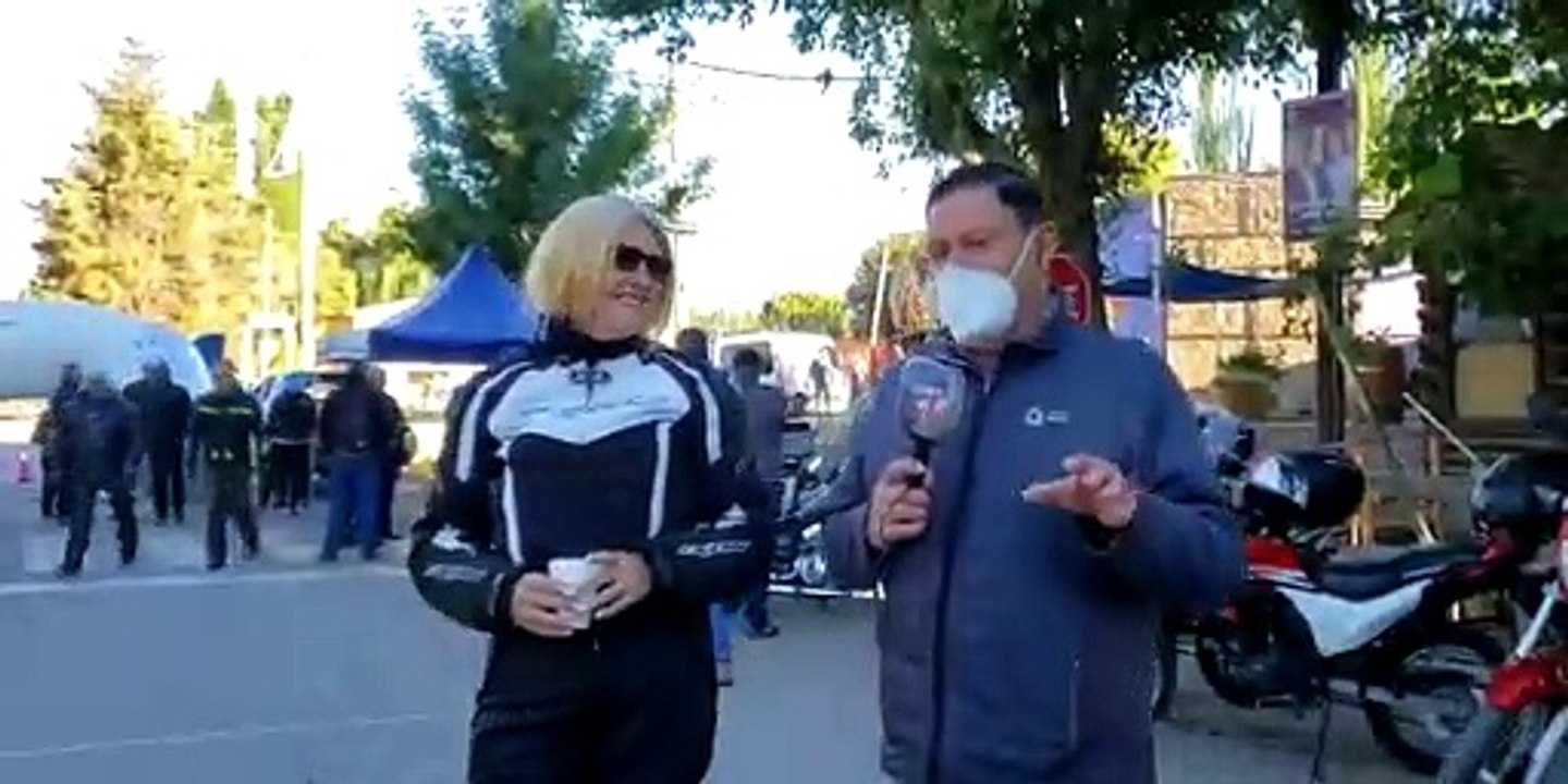 Motos