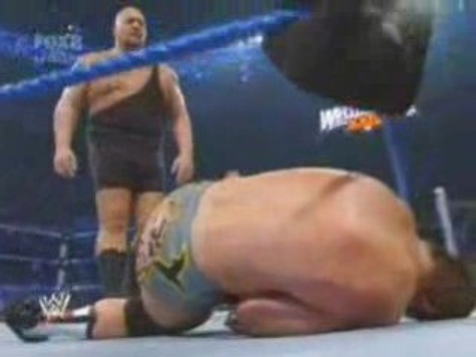 Big Show vs Jamie Noble