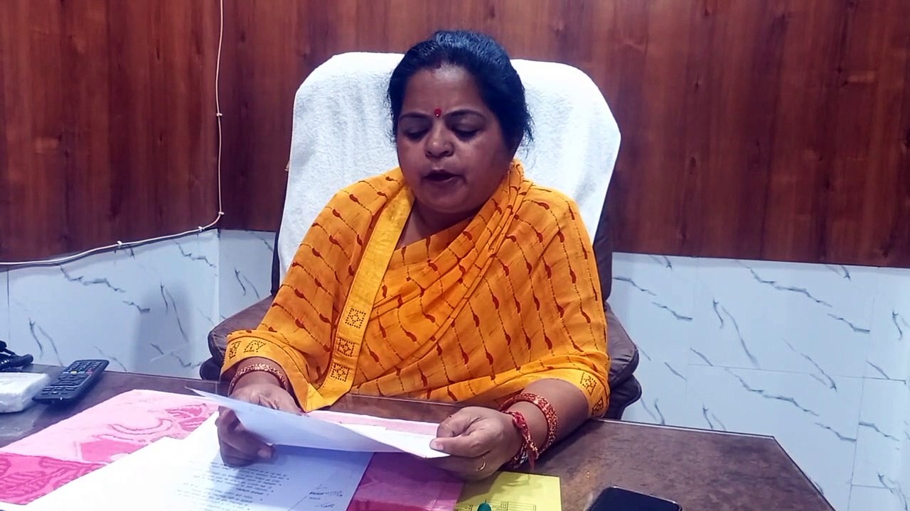 The claims of shedding the Ganga of development during the tenure of the board, some of the councilors denied and some said satisfactory