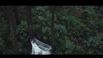 Overnight in the Middle of a Storm! Bushcraft Tent From Plastic Wrap