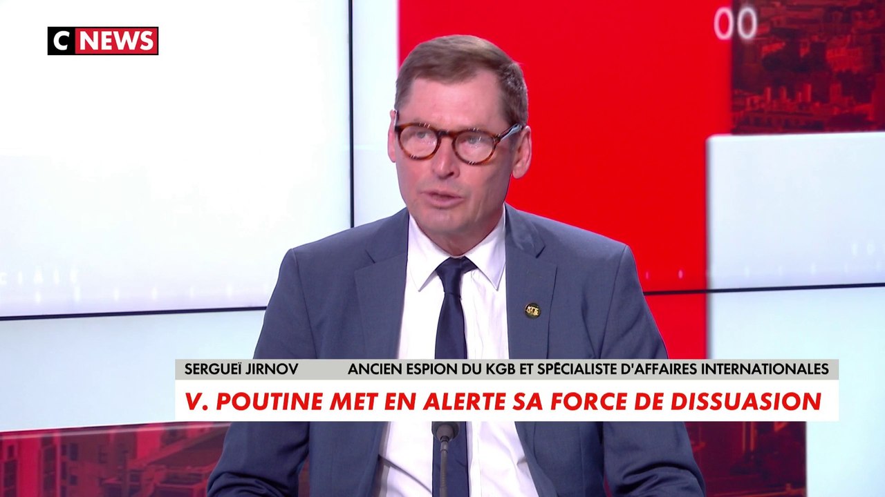 Sergueï Jirnov : «Vladimir Poutine est prêt à employer une arme tactique nucléaire pour impressionner le monde et devenir le deuxième homme de l’histoire à appuyer sur le bouton après Truman»