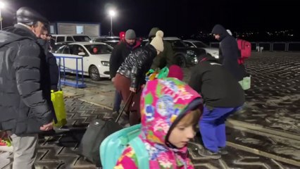 Romania: Thousands of Ukrainians arrive to Isaccea in search of refuge