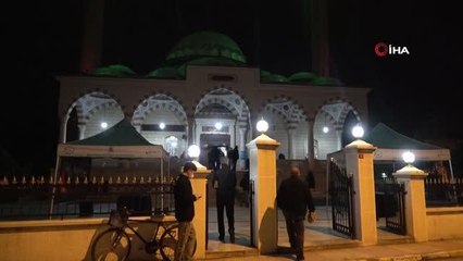 Balıkesir'de İmam-ı Birgivi Cami Miraç Kandili'nde doldu taştı