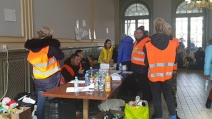 Ángeles conductores, los voluntarios que transportan a refugiados de Ucrania