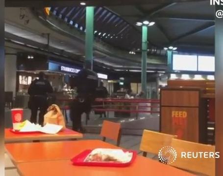 Police shoot knife-wielding man at Amsterdam Schiphol Airport