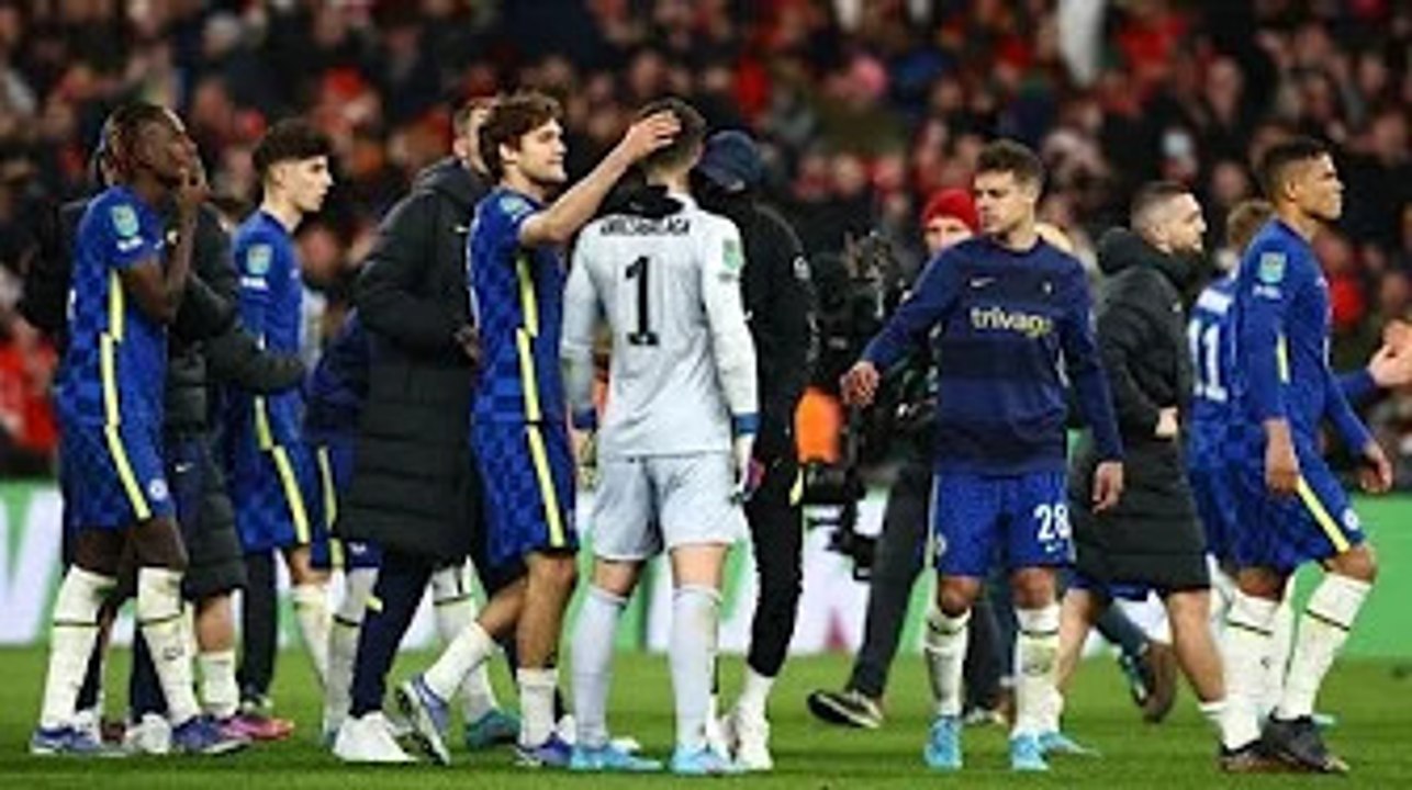 Soccer-Liverpool hold nerve to beat Chelsea on penalties in League Cup final