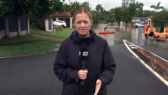 Flooding danger persists in Qld despite brief reprieve from rain