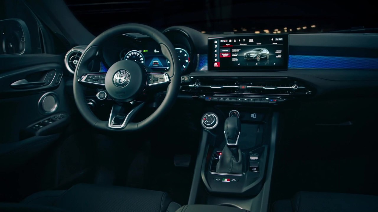 Die Technologie des neuen Alfa Romeo Tonale - Software und Konnektivität optimieren Fahrvergnügen und sorgen für hohen Wiederverkaufsert