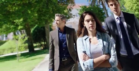 Unauthorized Living S01 E01