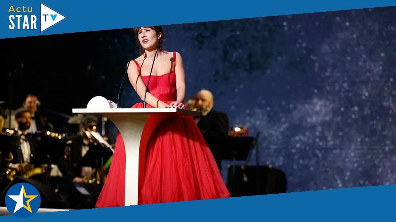 Marie s'infiltre montre ses fesses aux César : la jeune femme s'explique