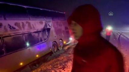 Türkiye'den Ukrayna’ya giden 2 tahliye otobüsü tipi nedeniyle Bulgaristan’da yoldan çıktı