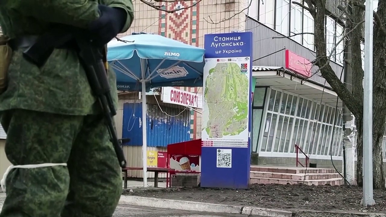 Pro-Russian separatists and Russian regular forces in control of village of Mykolaivka in the Donetsk region
