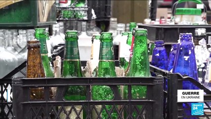 Guerre en Ukraine : combattre ou fournir des vivres, les Ukrainiens prêts à défendre leur pays