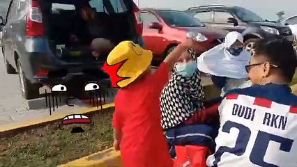 robot Bumblebee mirip aslinya