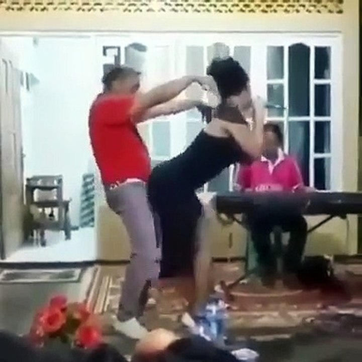 Bergoyang santuy   .....#dangdutkoplo #dangduthits #goyanghits #goyangkoplohot #goyangsexy #dangdutpantura #goyanghots #biduandangdut