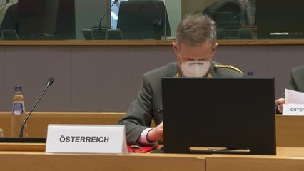 Ministros de Defensa de la UE evalúan la situación en el terreno en Ucrania en pleno asedio