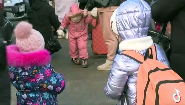 Mais de 500.000 refugiados ucranianos em países fronteiriços