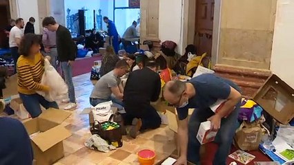 Descargar video: Solidarietà: si moltiplicano le donazioni da inviare agli ucraini