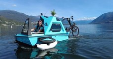 Ce vélo électrique tout-terrain se transforme... en bateau !