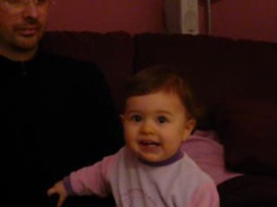 Lya poupée qui fait non