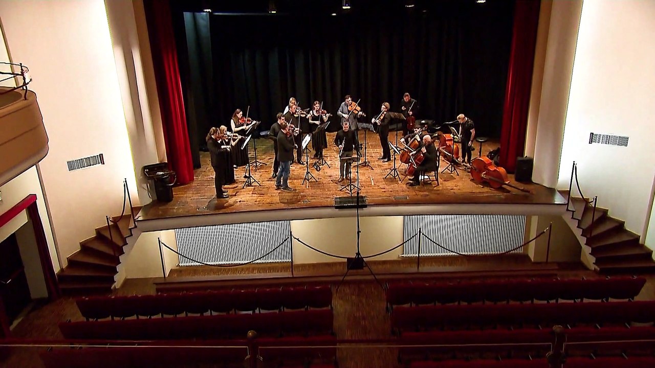 Nicht 'für einen Mörder arbeiten': Kulturschaffende protestieren gegen Putins Krieg