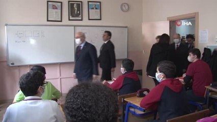 İzmir'de 728 bin öğrencinin katılımıyla deprem tatbikatı