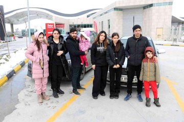 Azerbaycanlı aile Rus bombardımanından son anda kurtulmuş