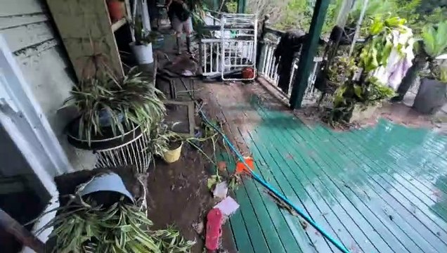 Queensland in state of crisis as floodwaters force mass evacuations