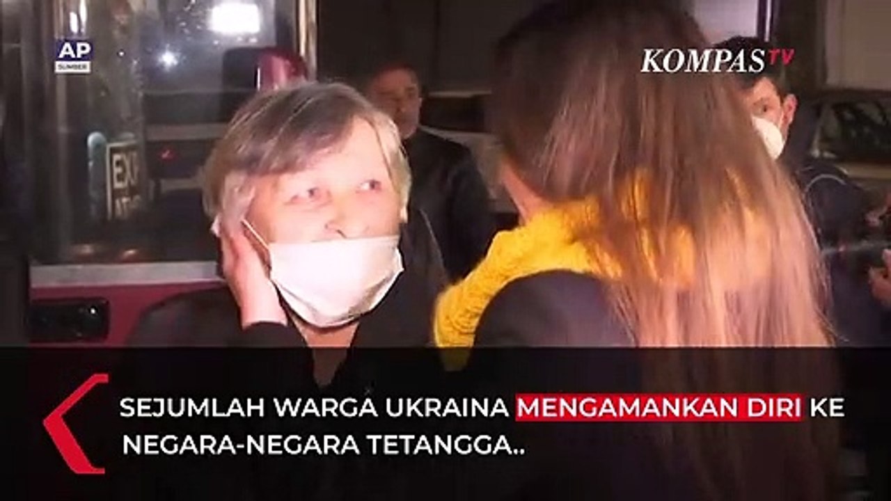Pengungsi Ukraina Mulai Padati Yunani: Suami Saya Perjuangkan Kemerdekaan Ukraina