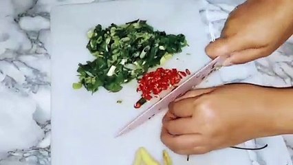 Telur dadar menu harian simple, enak dan murah