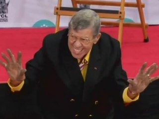 Tải video: Comedian Jerry Lewis dies at 91