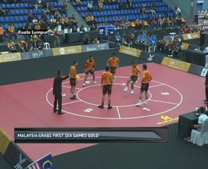 Malaysia grabs first SEA Games gold