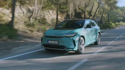 2022 Toyota bZ4X Covered Driving Video