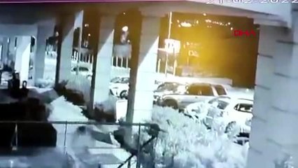 Bağcılar'da ev ve iş yerlerinden hırsızlık yapan şüpheliler yakalandı