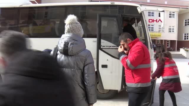 KIRIM TÜRKLERİNDEN OLUŞAN 45 KİŞİLİK İLK KAFİLE UKRAYNA'DAN TÜRKİYE'YE GETİRİLDİ