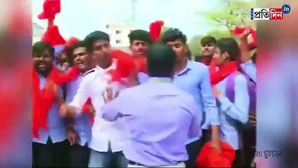 A Muslim girl who say Allah hu akbar