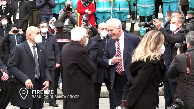 Firenze, l'Angelus del Papa chiude il forum del Mediterraneo Chi fa la guerra dimentica l'umanità