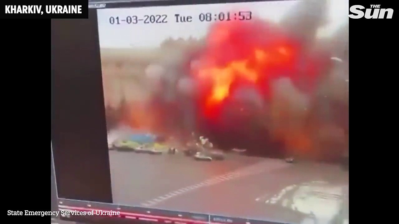 Ja lëvizjet e raketës ruse mbi Kharkiv, momenti i frikshëm kur godet zyrën qeveritare