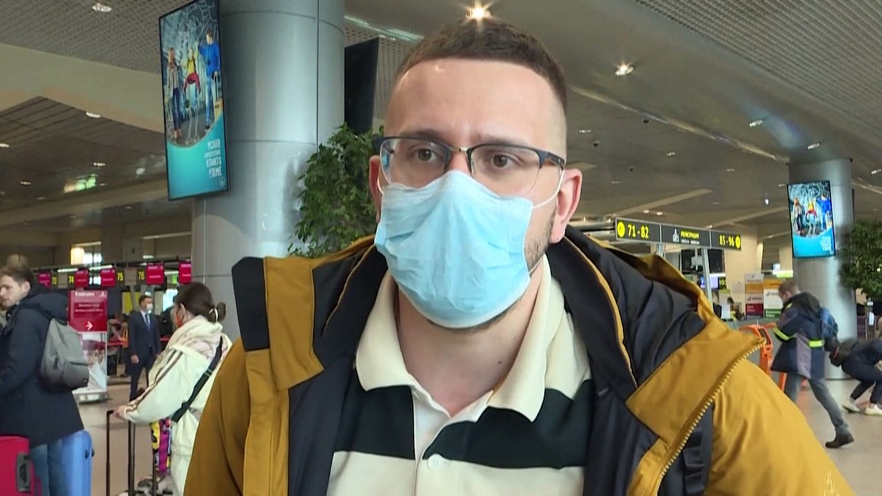 Wegen Luftraumsperrung: Lange Gesichter am Moskauer Flughafen