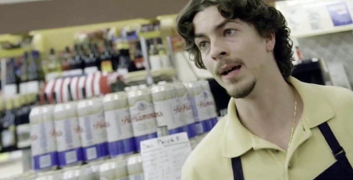 Everything Sucks! S01 E04