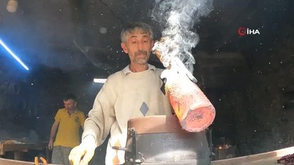 Hurda musluklar 'zil' oluyor... Hayvanların boyunlarına takılan ziller bu ilçede üretiliyor