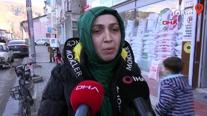 Ukrayna'dan tahliye edilen Türk aile gözyaşlarını tutamadı