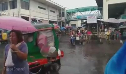 Earthquake strikes central Philippines