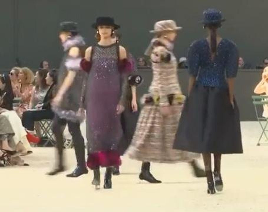 Chanel's "Parisienne" takes a stroll under the Eiffel Tower