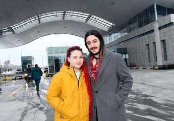 TATİLE GİTTİĞİ ODESSA'DA PATLAMALARA ŞAHİT OLDU, SINIRA 8 KİLOMETRE YÜRÜDÜ