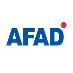 AFAD, Ukrayna'dan tahliye edilen vatandaşlara ikramlık malzeme dağıttı