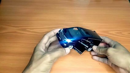 mobil Alphard warna hitam koleksi anaku