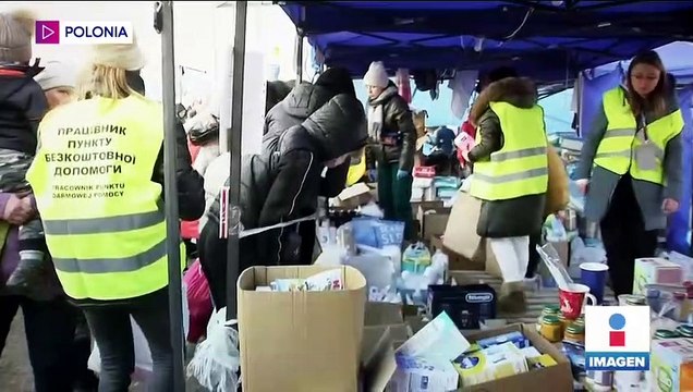 Polonia recibe a ucranianos que huyen de su país ante invasión